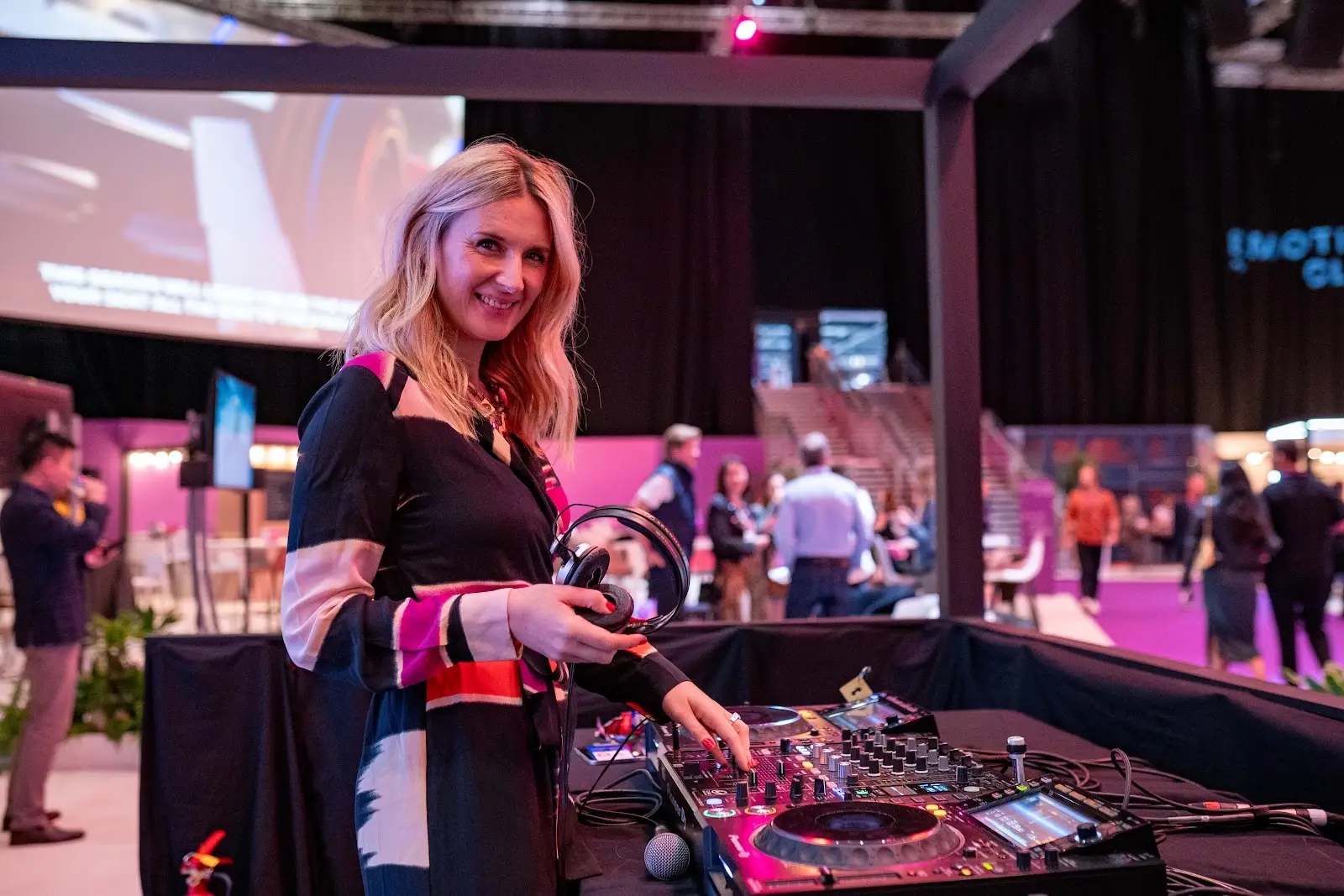 |Keyword: Emotion Club| |Photographer: Harriet Fuller|Event: London ePrix|Circuit: ExCeL London|Location: London|Series: FIA Formula E|Season: 2023-2024|Country: UK|Keyword: season 10|Keyword: season ten|Keyword: S10|Keyword: photography|Keyword: photos|Keyword: images|Keyword: motorsport|Keyword: single seater|Keyword: open wheel|Keyword: 2024|Keyword: Royal Docklands|Keyword: Europe|Keyword: Formula E Photography|Keyword: Photos|Keyword: Great Britain|Keyword: July|Keyword: Finale|